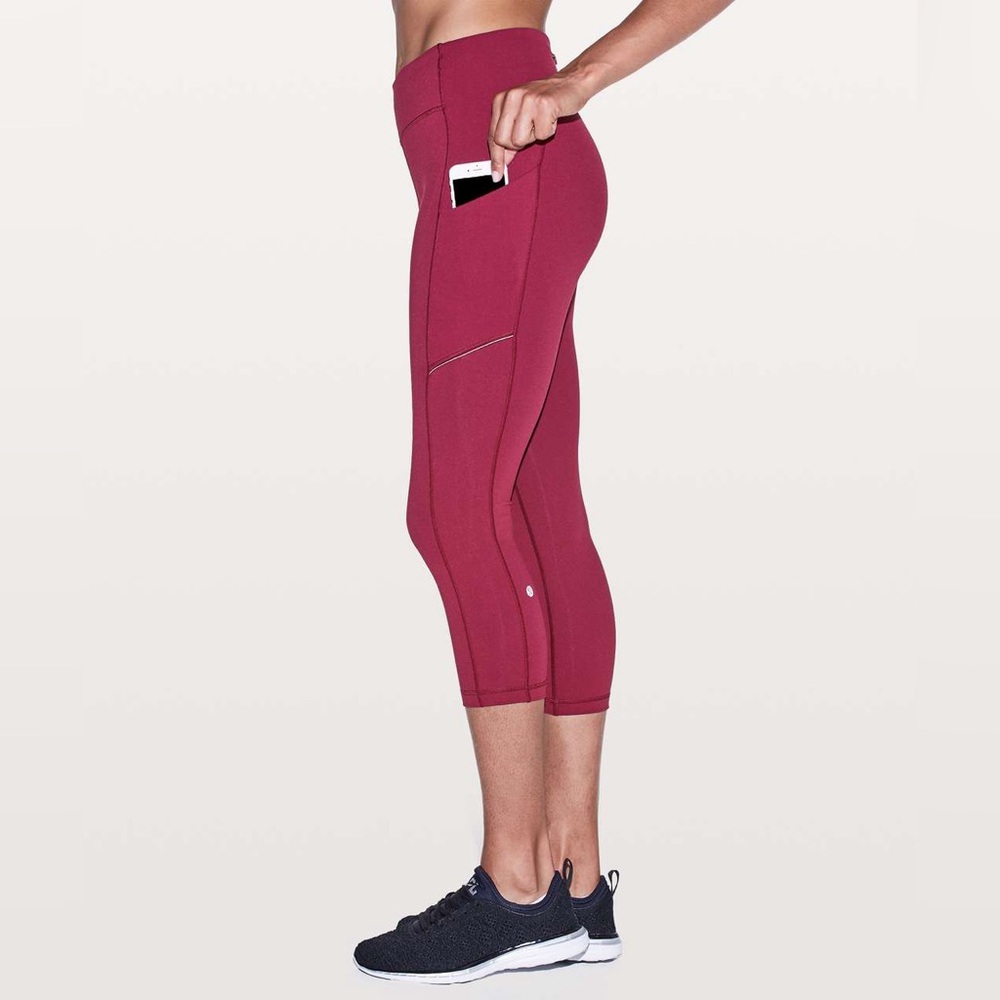 Lululemon Speed‎ Up Crop 21" Women’s Size 10 Ruby Wine Performance Stretch